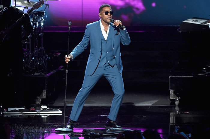 Maxwell Performs “Lake by the Ocean” at the 2016 BET Awards [VIDEO]
