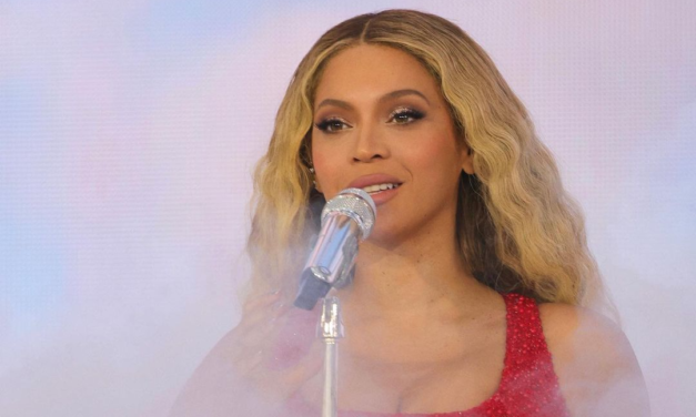 Beyoncé Celebrates Juneteenth By Wearing All Black Designers